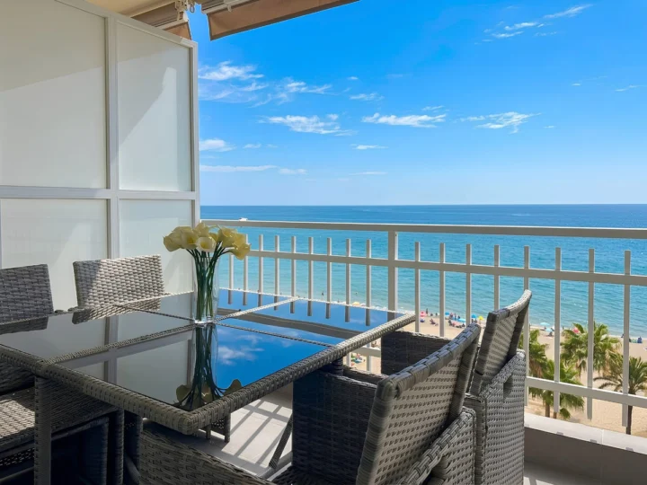 Apartament na środkowym piętrze Fuengirola
