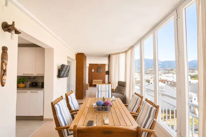 Apartament na środkowym piętrze Los Boliches