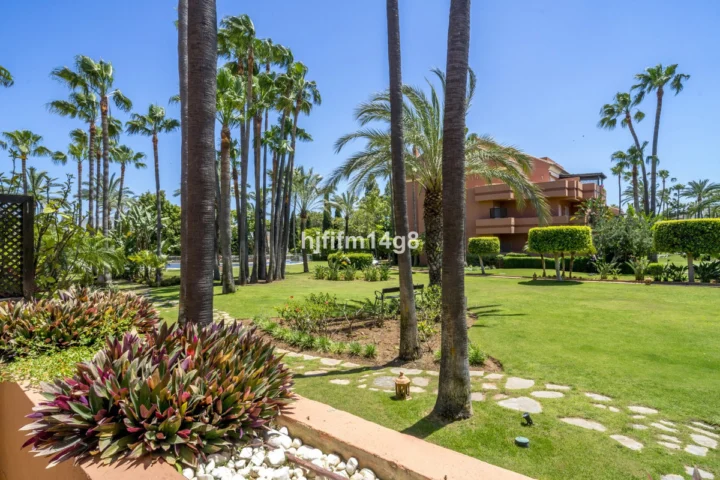 Apartament na parterze Puerto Banús