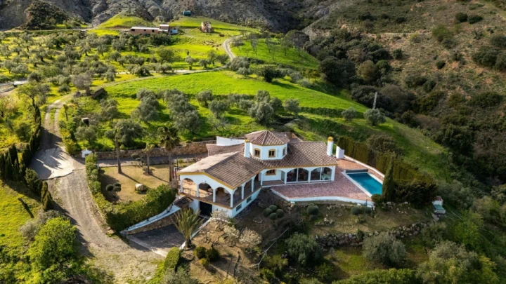 Finca - Cortijo Casarabonela