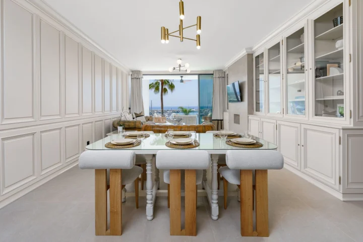 Apartament na środkowym piętrze Puerto Banús