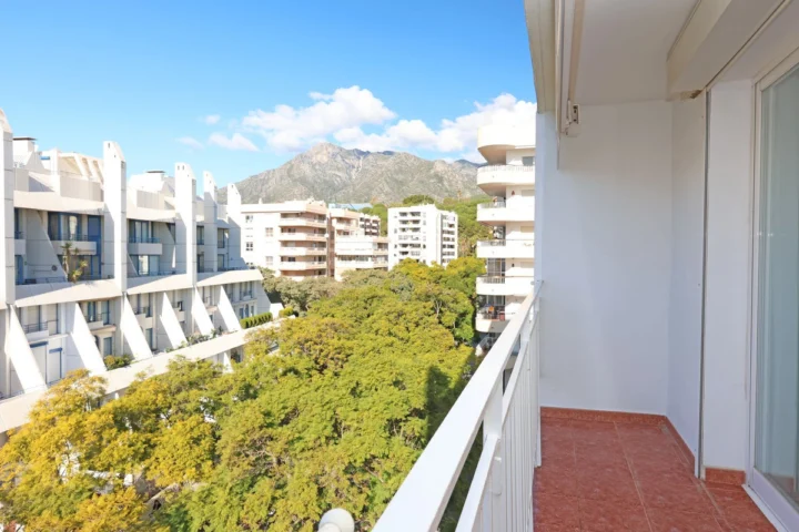Apartament na środkowym piętrze Marbella