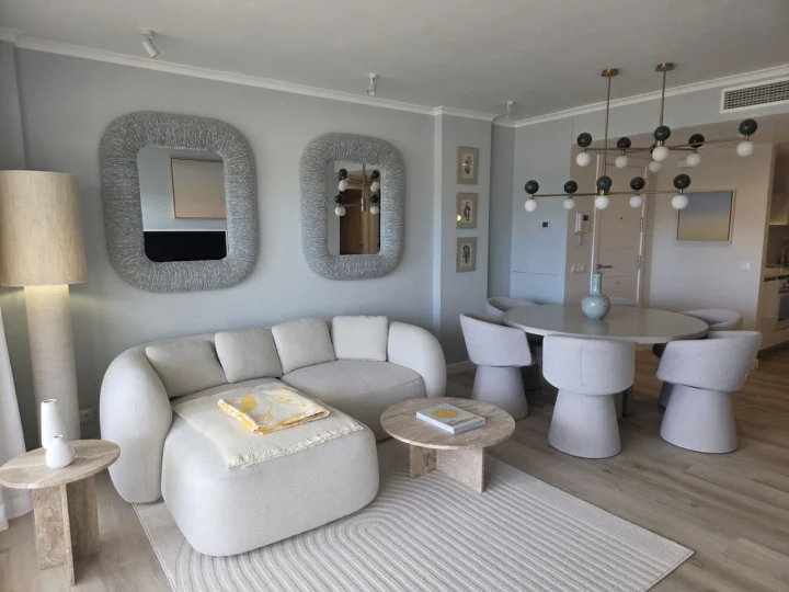 Apartament na środkowym piętrze Nueva Andalucía