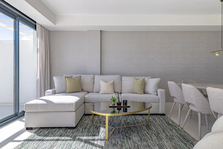 Apartament na środkowym piętrze Casares Playa