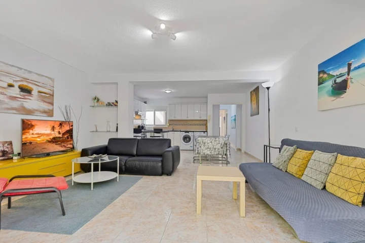 Apartament na środkowym piętrze Los Boliches