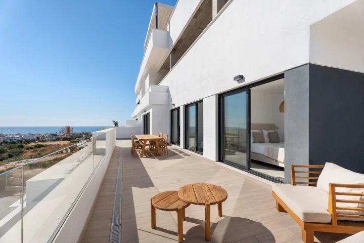Apartament na środkowym piętrze La Cala de Mijas