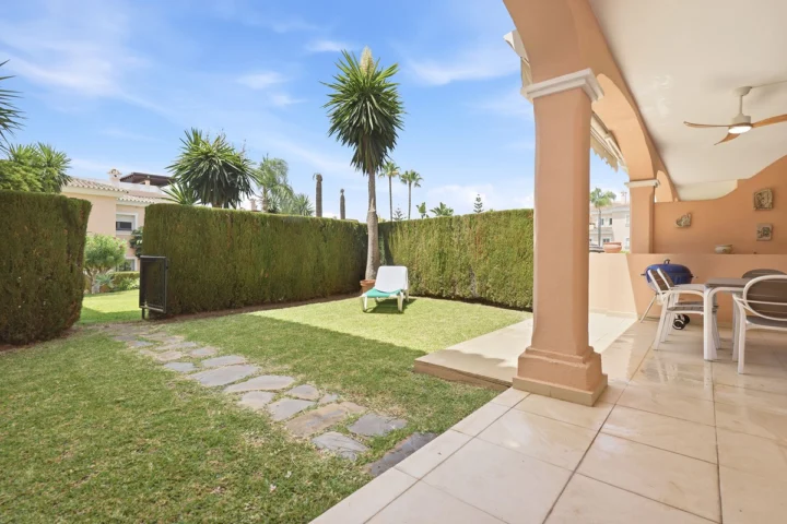 Apartament na parterze Estepona