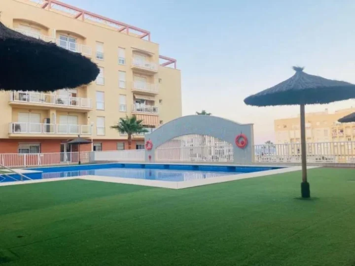 Apartament na środkowym piętrze Manilva
