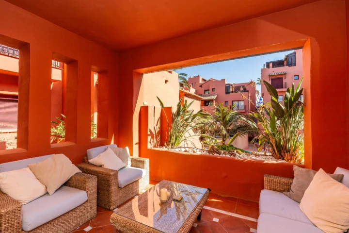 Apartament na środkowym piętrze Elviria
