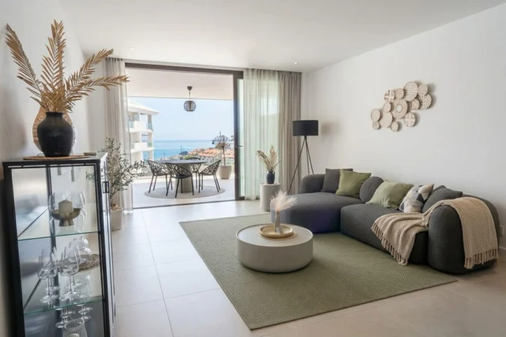 Apartament na środkowym piętrze Higueron