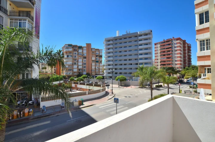 Apartament na środkowym piętrze Fuengirola