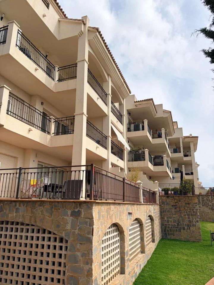 Apartament na środkowym piętrze Mijas