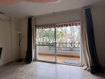 Apartament na środkowym piętrze Fuengirola