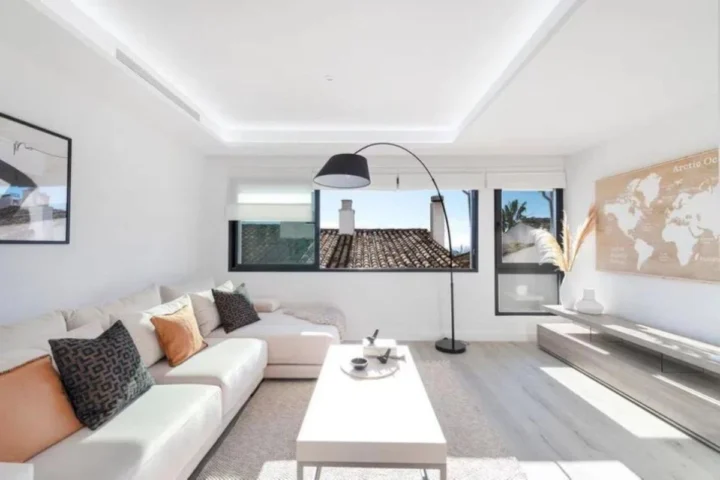 Apartament na środkowym piętrze Puerto Banús