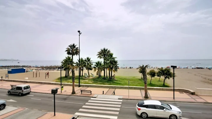 Apartament na środkowym piętrze Fuengirola