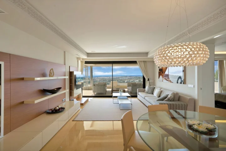 Apartament na środkowym piętrze Nueva Andalucía