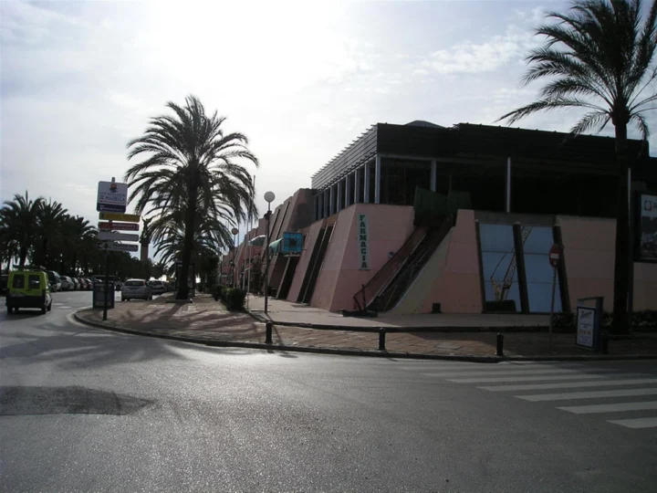 Biuro Puerto Banús