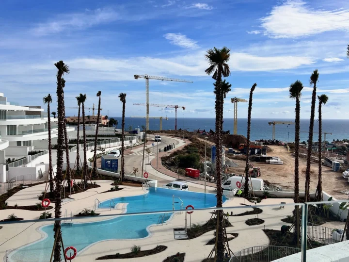 Apartament na środkowym piętrze La Cala de Mijas