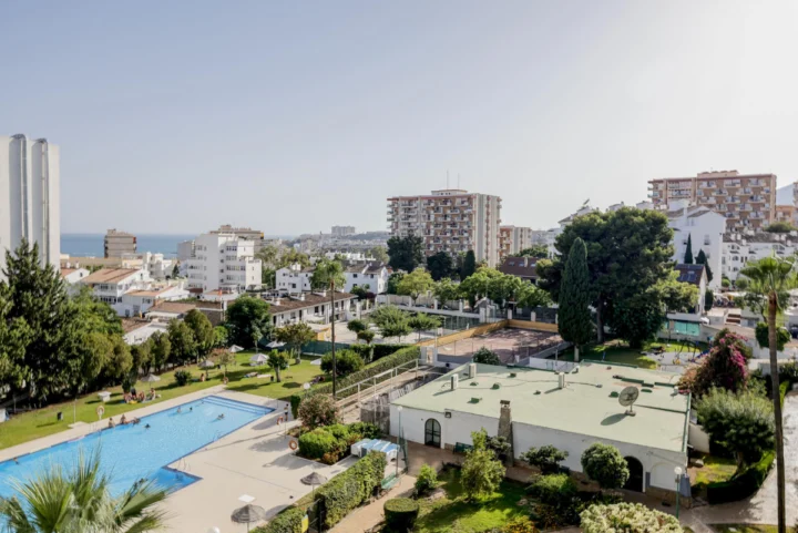 Apartament na środkowym piętrze Benalmadena