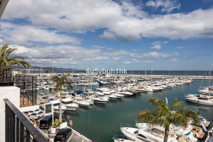 Penthouse Puerto Banús