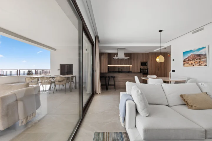 Apartament na środkowym piętrze Istán