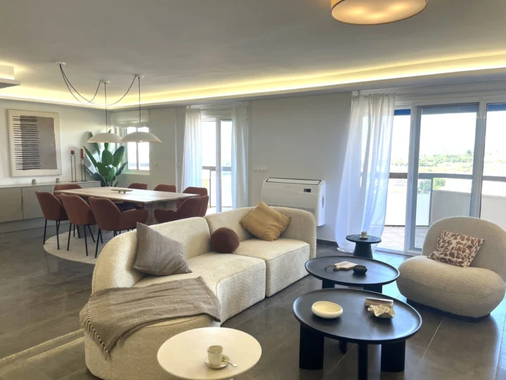Apartament na środkowym piętrze Los Pacos