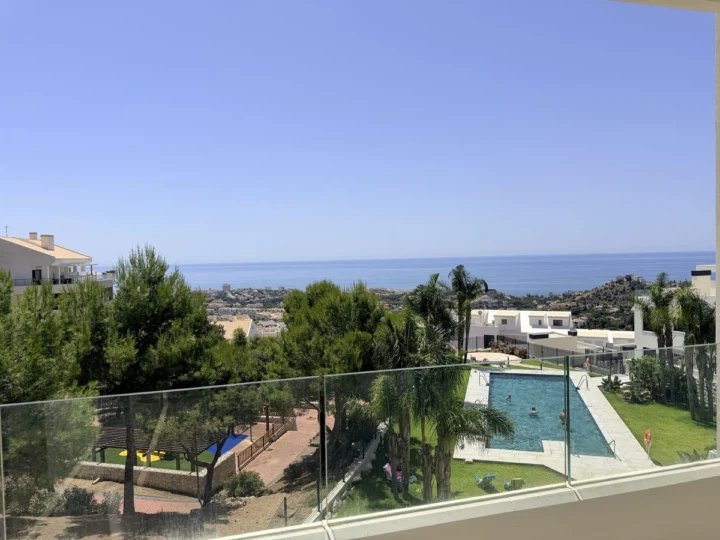 Apartament na środkowym piętrze Benalmadena