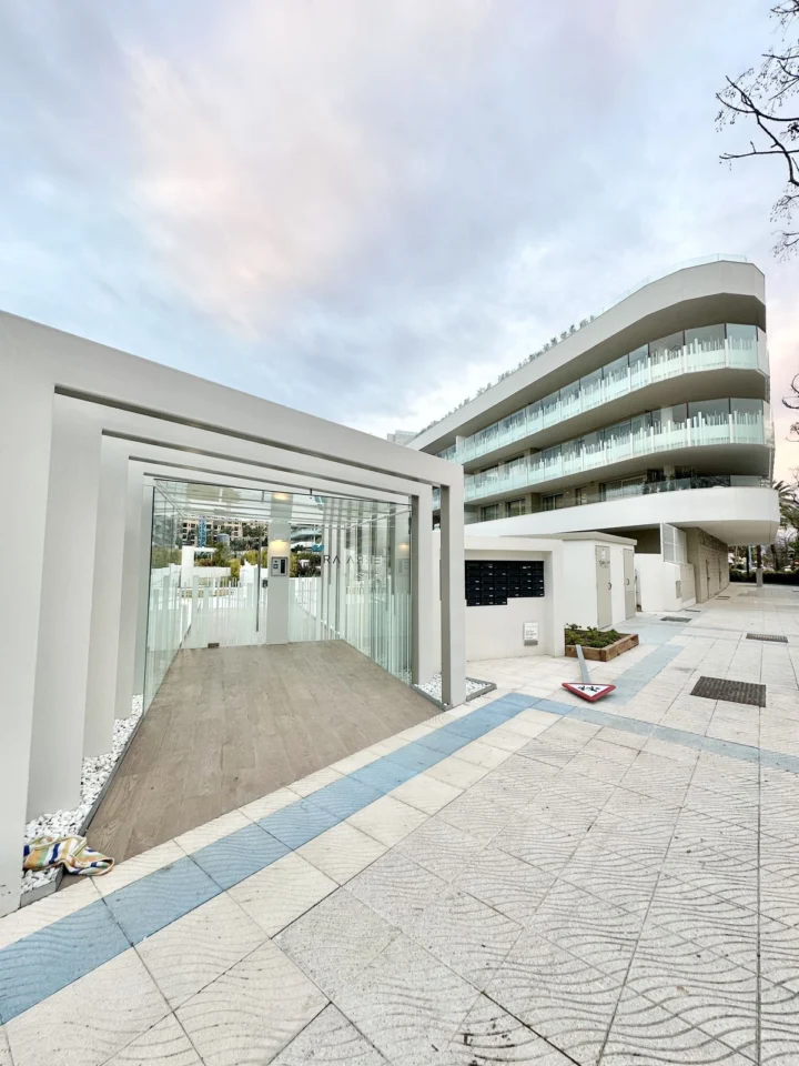 Apartament na środkowym piętrze San Pedro de Alcántara