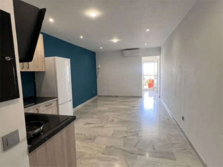 Apartament na środkowym piętrze El Padron