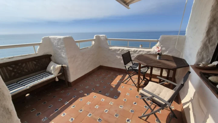 Apartament na środkowym piętrze Estepona