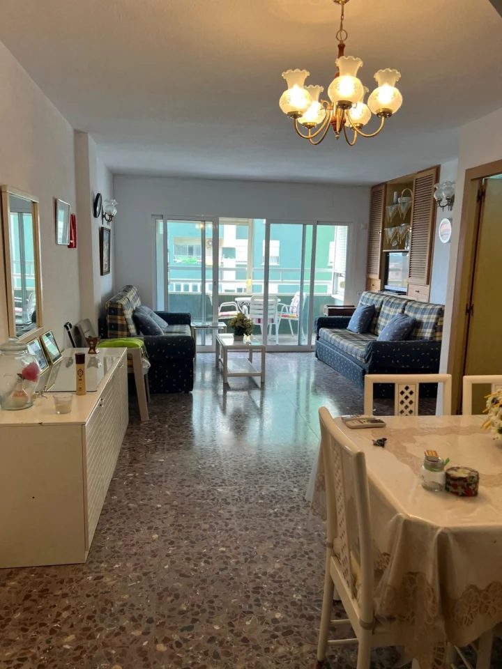 Apartament na środkowym piętrze Los Boliches
