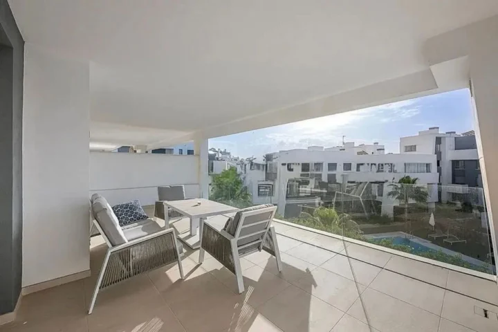 Apartament na środkowym piętrze Selwo