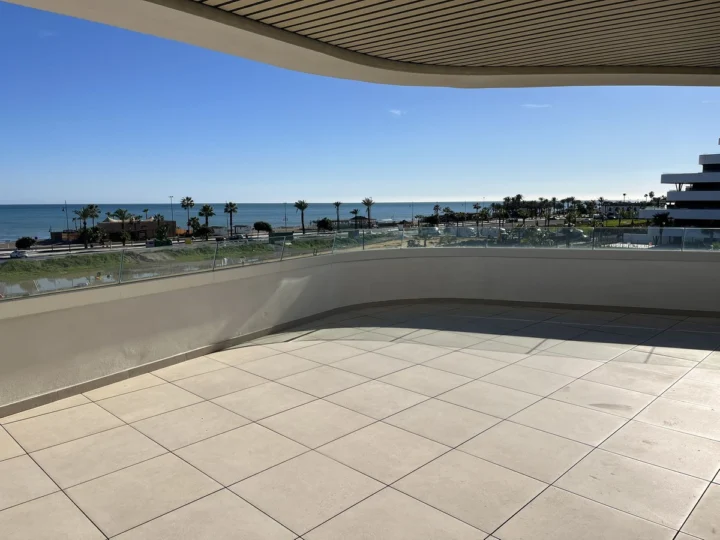 Apartament na środkowym piętrze Torremolinos