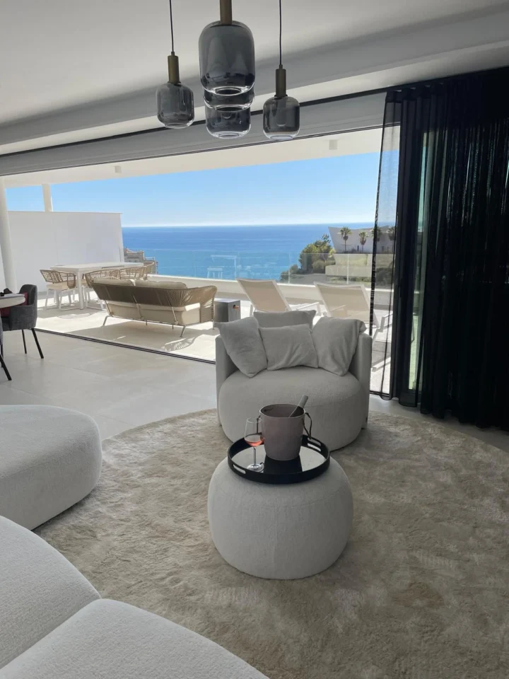 Apartament na środkowym piętrze Benalmadena Costa