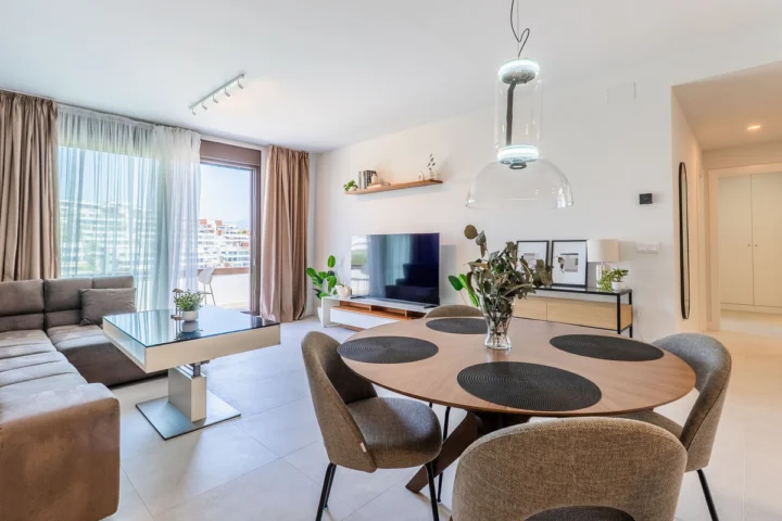 Apartament na środkowym piętrze Estepona