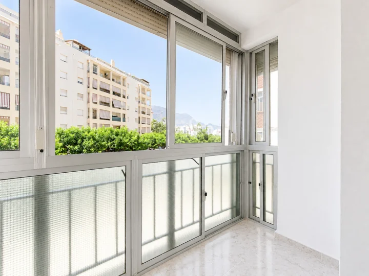 Apartament na środkowym piętrze Estepona