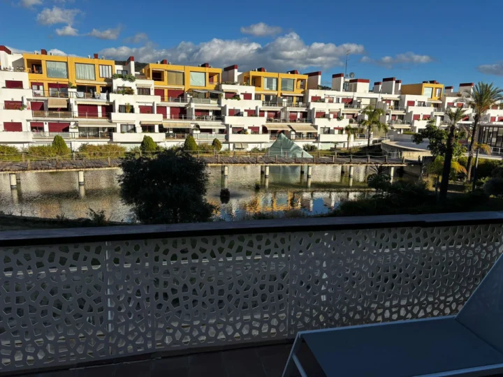 Apartament na środkowym piętrze Benahavís
