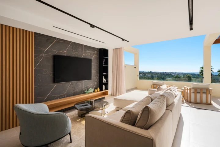 Apartament na środkowym piętrze Nueva Andalucía