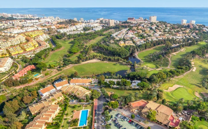Działka mieszkaniowa Benalmadena