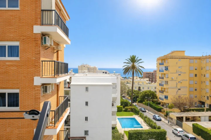 Apartament na środkowym piętrze Torremolinos Centro