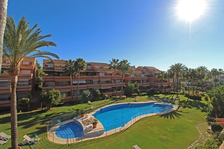 Apartament na parterze Puerto Banús