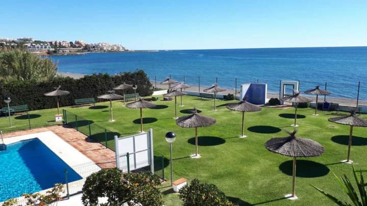 Apartament na środkowym piętrze Estepona