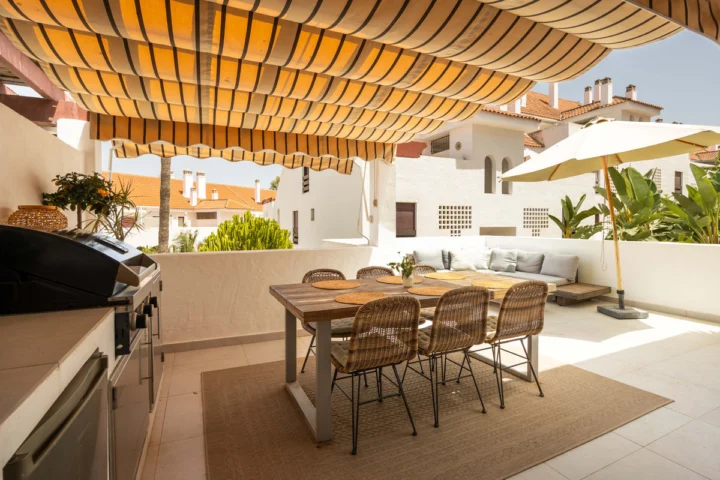 Apartament na środkowym piętrze Nueva Andalucía