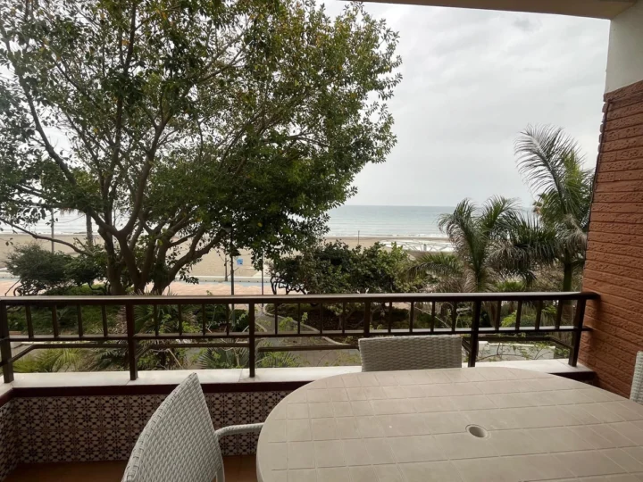 Apartament na środkowym piętrze Estepona