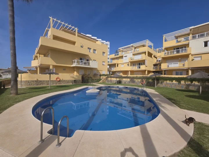 Apartament na środkowym piętrze La Cala de Mijas