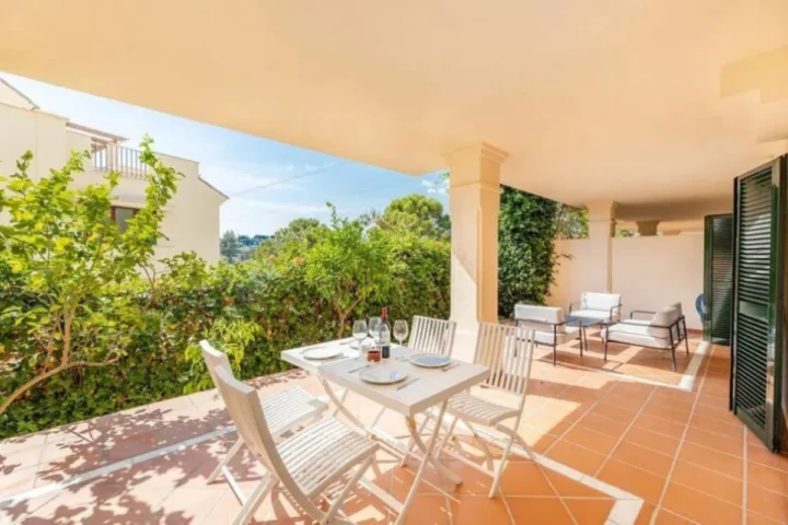 Apartament na środkowym piętrze Marbella