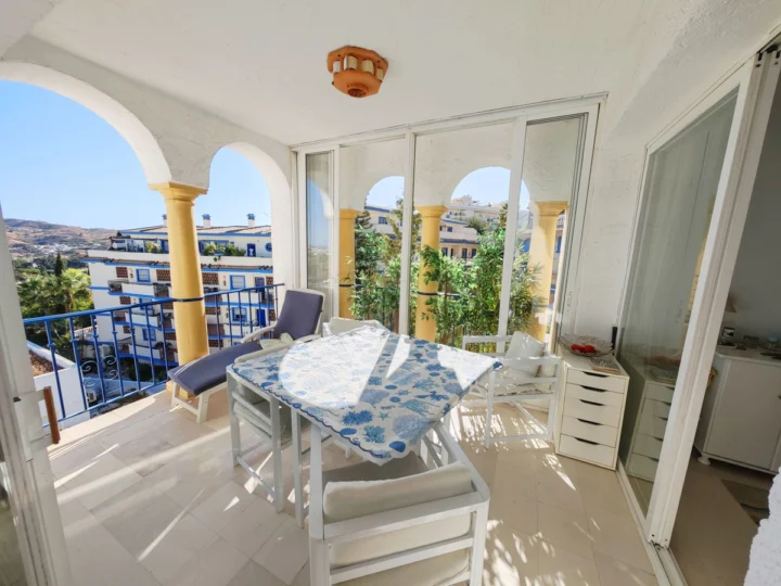 Apartament na środkowym piętrze Mijas Golf