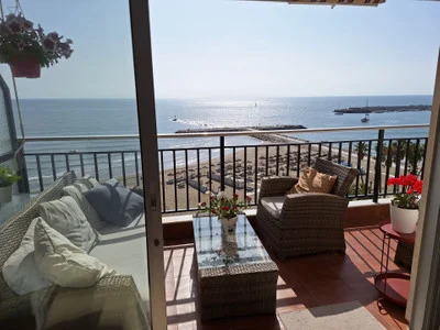 Apartament na środkowym piętrze Fuengirola