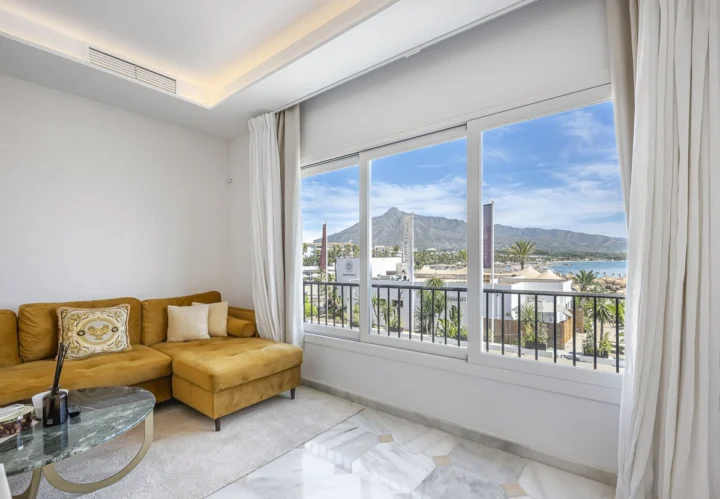 Apartament na ostatnim piętrze Puerto Banús