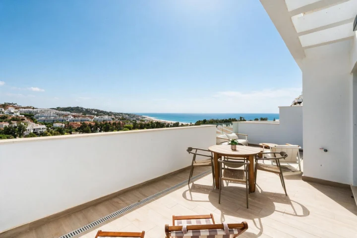 Apartament na środkowym piętrze Mijas Costa